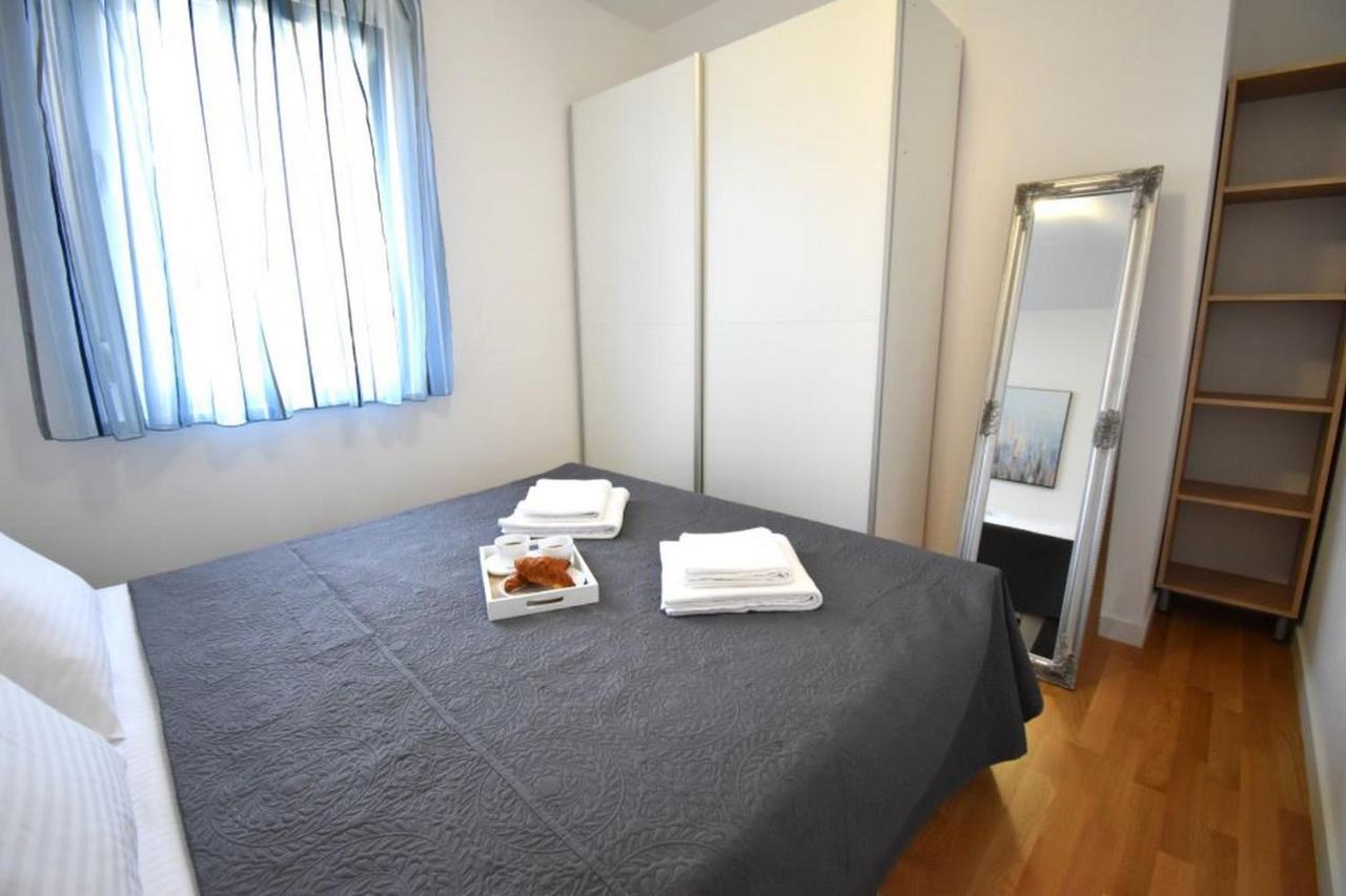 Apartment Johnny With Private Parking Zadar Exterior photo